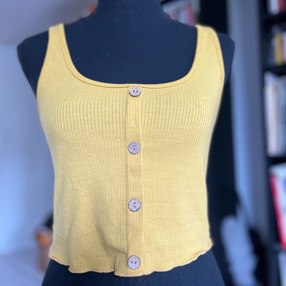Yellow Button-Front Ribbed Tank Top - Picture 2 of 5